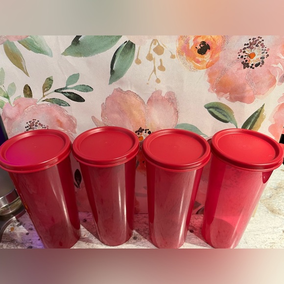4 Tupperware cups with lid 💕 - Picture 6 of 6